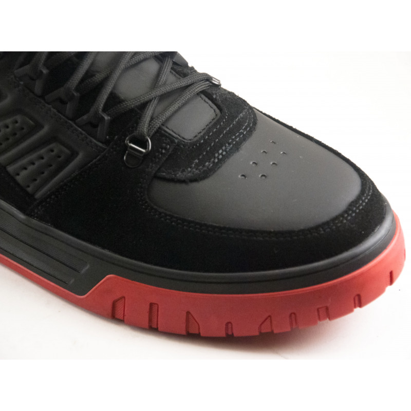 Черевики зимові спорт Clubshoes 10 чорний з червоним