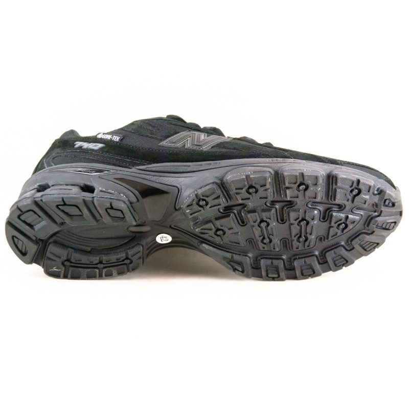 Термо кросівки New balance 740 gore tex чорний