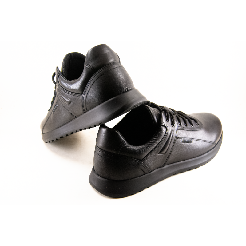 Демісезонні туфлі clubshoes 208 шнурок чорний