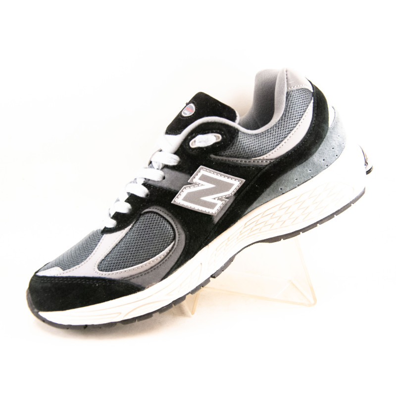 Демісезонні кросівки NB 2002 Gray-black ліцензія сірочорний