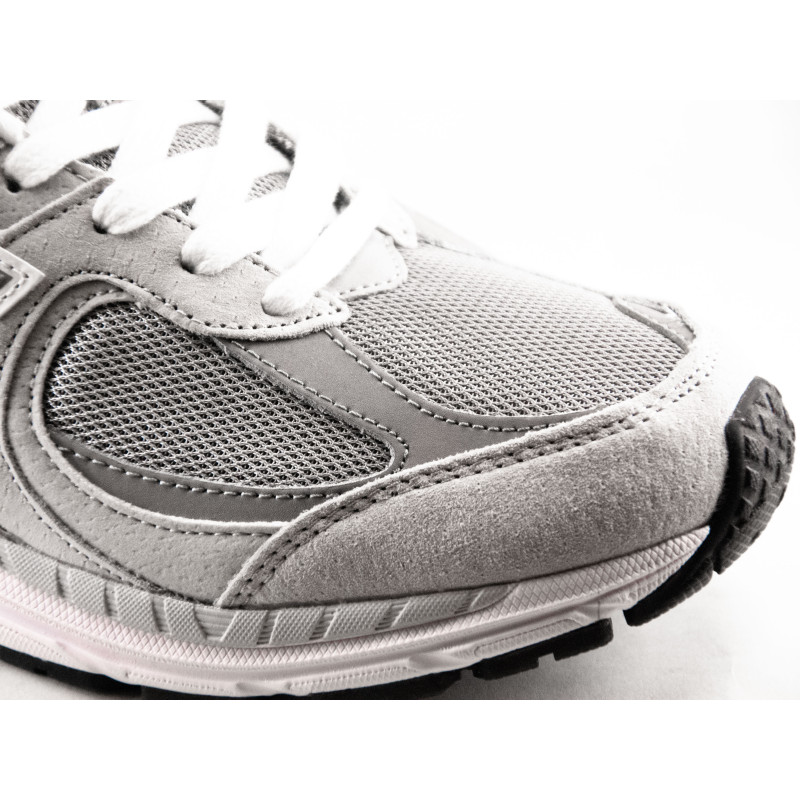Демісезонні кросівки NB 2002 Gray ліцензія сірий