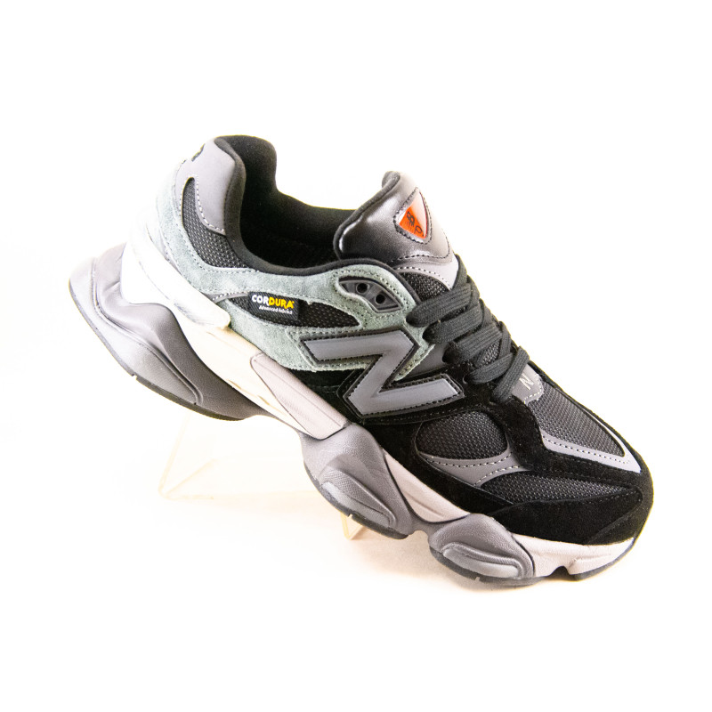 Термо кросівки New balance 9060 gore tex чорний з сірим