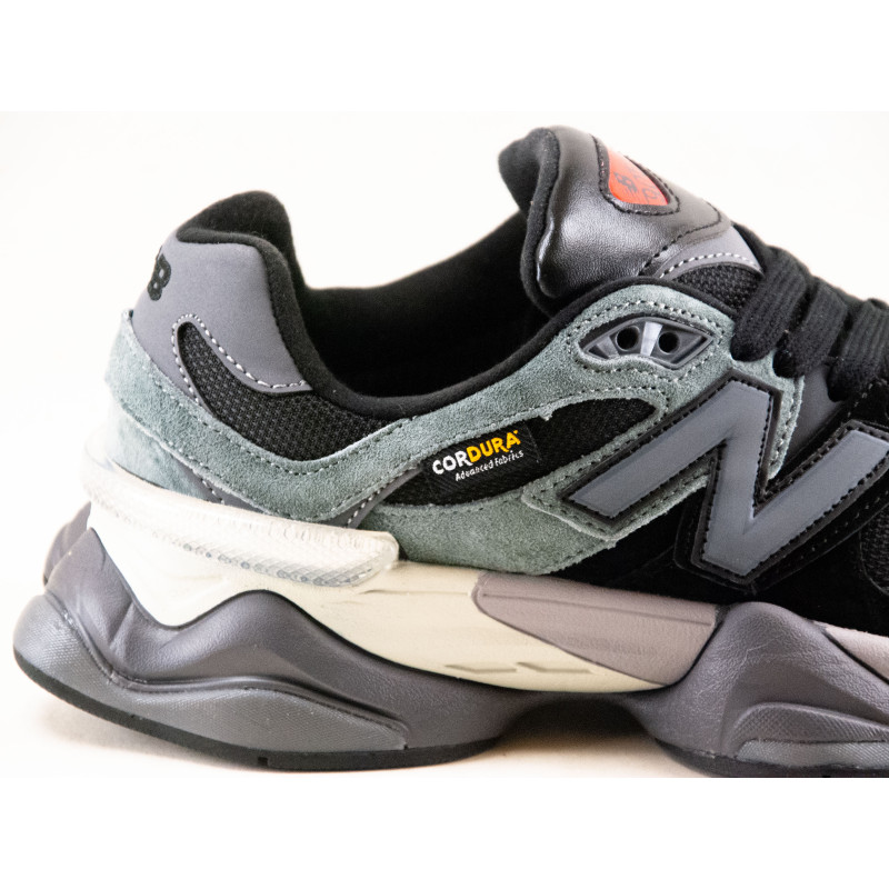 Термо кросівки New balance 9060 gore tex чорний з сірим